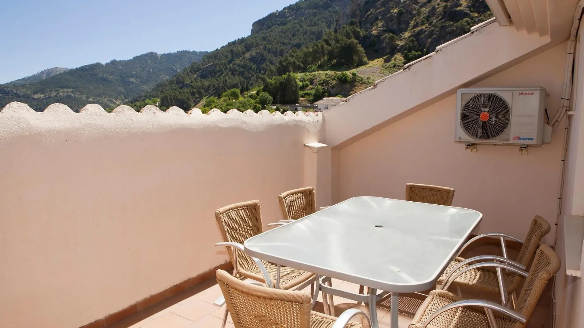 Apartamentos Fuente La Raja La Iruela España